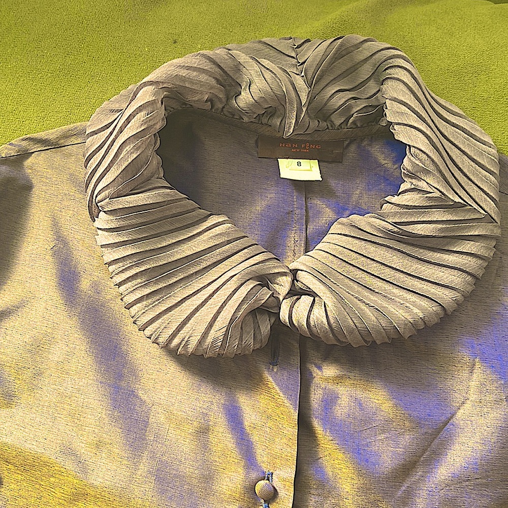 Tunic blouse by Han Feng